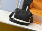 B1P36E77 Popular leather bag