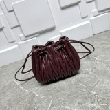 B1P36A81 Popular leather bag