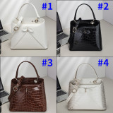 B1P36D90 Popular leather bag