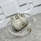 B1P36A81 Popular leather bag