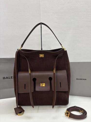 B1P36J121 Popular leather bag