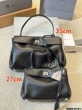 B1P36J123 Popular leather bag