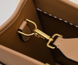 B1P36F104 Popular leather bag