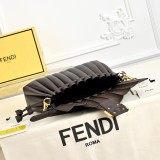 B1P36F106 Popular leather bag