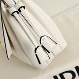 B1P36F106 Popular leather bag