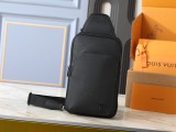B1P46E24 Popular leather bag