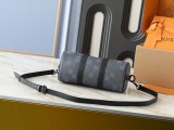 B1P46E34 Popular leather bag