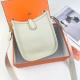 B1N46H5 Popular leather bag