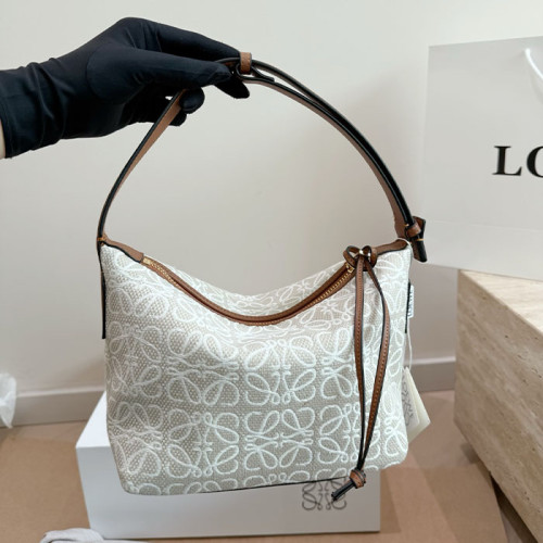 B1R46A7 Popular leather bag