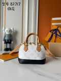 B1P46E101 Popular leather bag