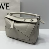 B1R46A11 Popular leather bag