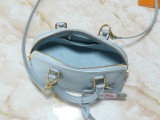 B1P46E103 Popular leather bag