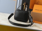 B1P46E108 Popular leather bag