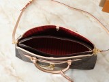 B1P46E107 Popular leather bag