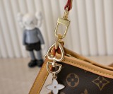 B1P46E111 Popular leather bag