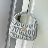 B1P46A118 Popular leather bag