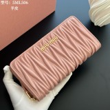 B1P46A123 Popular leather wallets