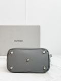 B1P46J144 Popular leather bags