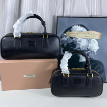 B1P46A150 Popular leather bags