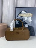 B1P46A152 Popular leather bags