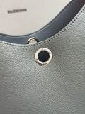 B1P46J144 Popular leather bags