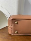 B1P46A156 Popular leather bags