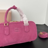 B1P46A153 Popular leather bags
