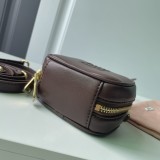 B1P46A163 Popular leather bags