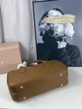 B1P46A152 Popular leather bags