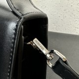 B1P46A133 Popular leather  bags