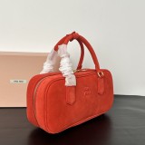 B1P46A153 Popular leather bags