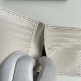 B1X46B7 Popular leather wallets ( with full packaging )