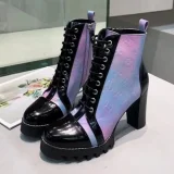 2E13Z Popular high quality  Boots