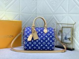 B12X44E268 Popular  leather bag 