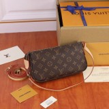 B1X102E17 Popular  leather bag 