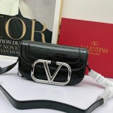 B5X111VL45 Popular  leather bag 