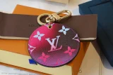 35QE22A Popular bag 's charms accessories