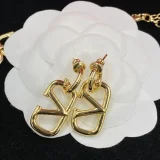 1YVL112X  Popular  Earrings Bracelets Necklaces