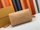 B1X56E29 Popular leather bag