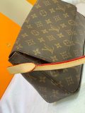 B1X66E12 Popular high-quality leather bag