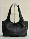 B1P46J143 Popular leather bags