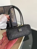 B1P36A51 Popular woven bag