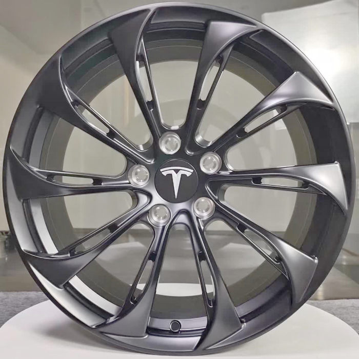 Custom Tesla wheels