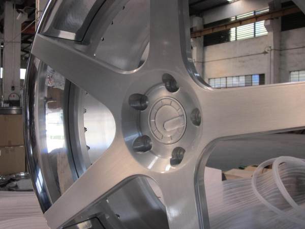 Aftermarket Custom Forged 3-piece wheels Silver Brush Center Polish Rim