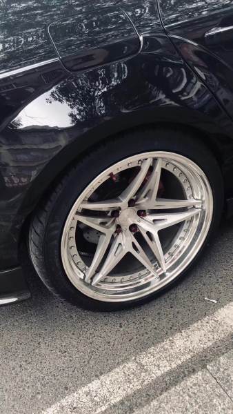 Aftermarket Custom Forged 3-Piece Wheels 18x11J Silver Center Polish Step Lip