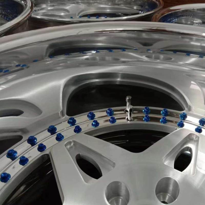 Five Pointed Star Design Deep Dish Flat Lip Brush Center Custom Wheels