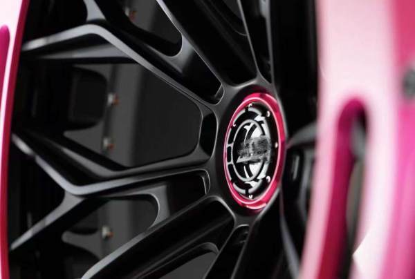 Newly Designed 4-piece Wheel 18 To 22 Inch All Black Rim Pink Retainer Ring