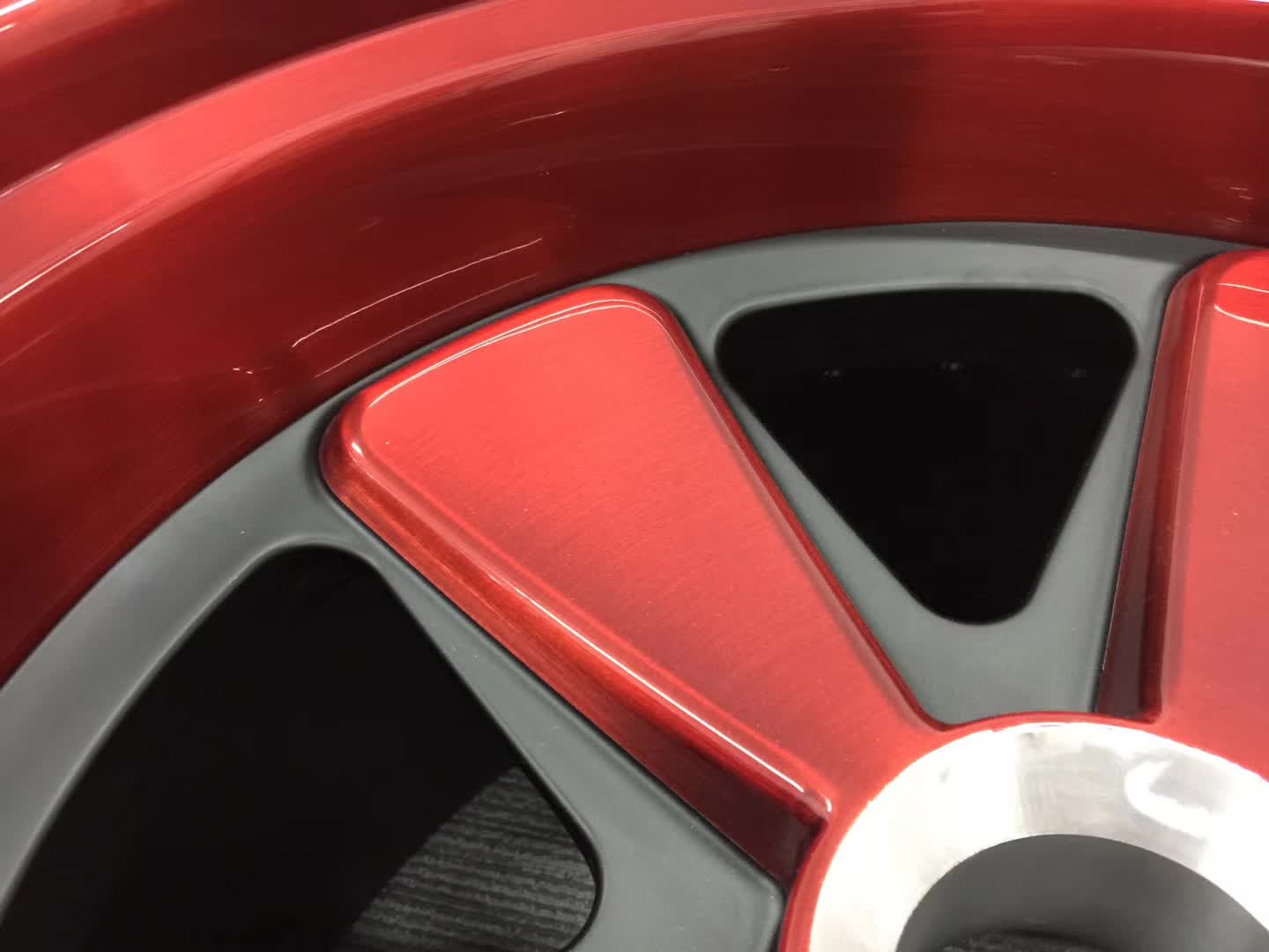 Replica Porsche Fuchs Old Classic Design Deep Lip Center Lock Red 19 inch wheels