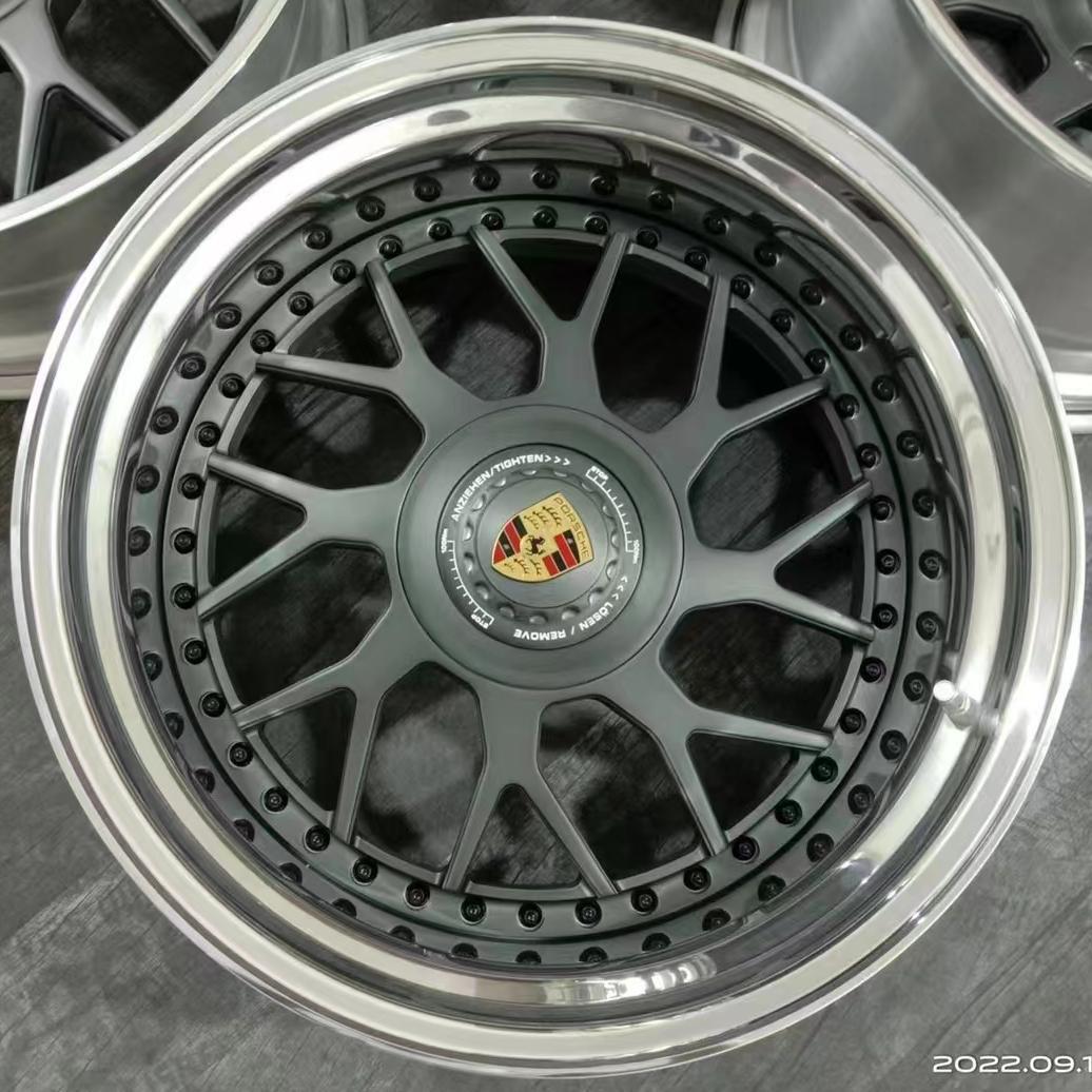 Porsche Classic Deep Dish Design 3-piece Wheels False Center Lock 15 inch