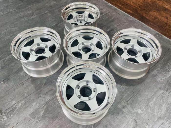 18 Inch Deep Lip Design Of 3-piece Wheel Suitable For Toyota LC79 Pickup Truck